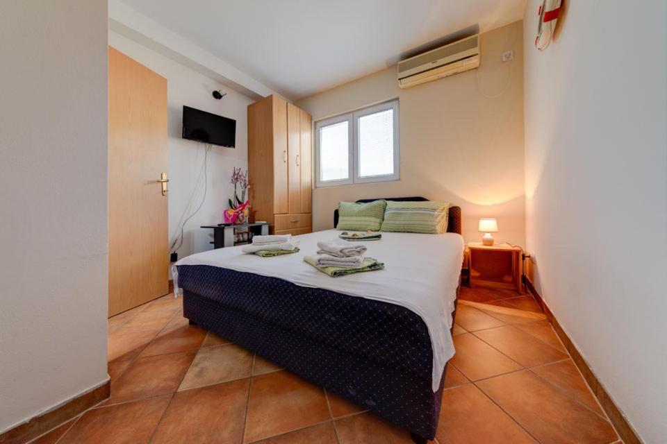 Sunny Grapes Apartments Budva Szoba fotó