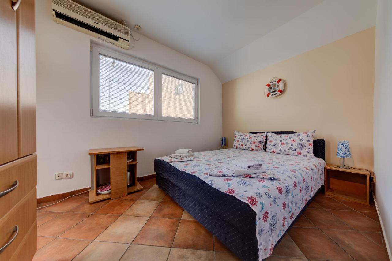 Sunny Grapes Apartments Budva Szoba fotó