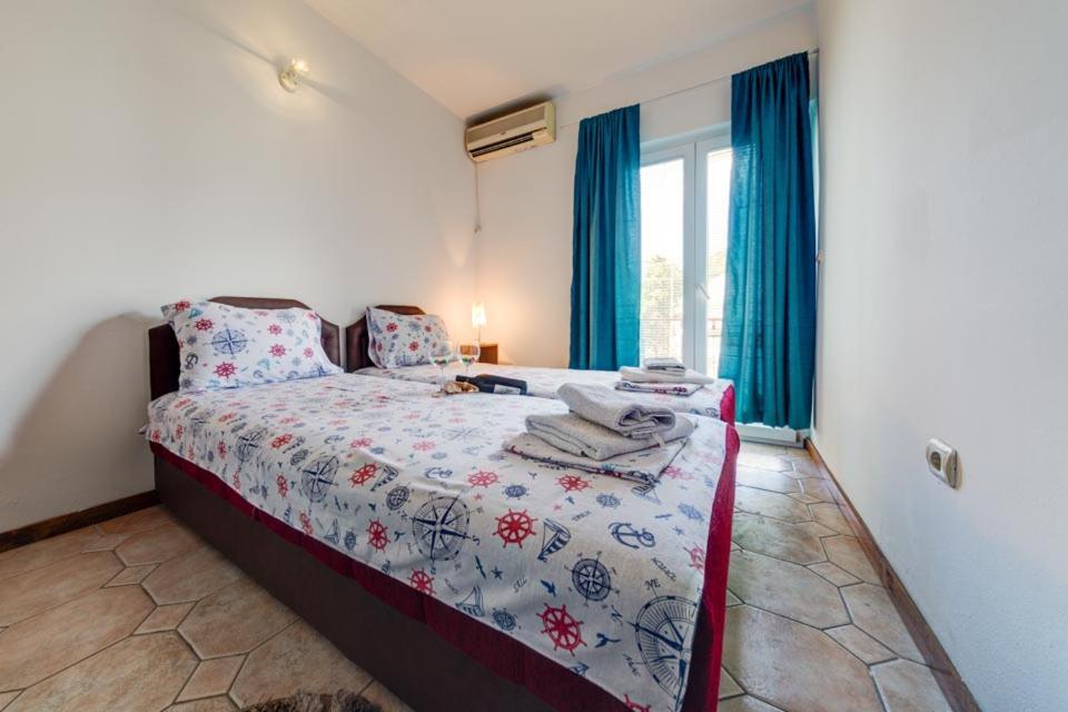 Sunny Grapes Apartments Budva Szoba fotó